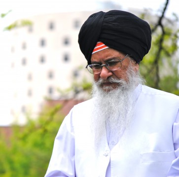 Sikhs pray at Eastern Washington University/Tracy Simmons 