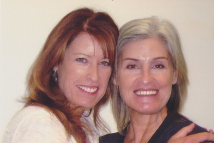 Victoria Ann Thorpe (left) with her sister, Kerry Lyn Dalton. Photo taken while Thorpe visited her sister in prison. 