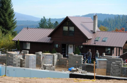 Chenrezig Hall is being built at Sravasti Abbey 