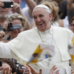 (RNS1-sept11) Pope Francis greets the crowd as he arrives to lead his general audience in St. Peter's Square at the Vatican on Wednesday, Sept. 11. For use with RNS-POPE-ATHEISTS, transmitted on Septmember 11, 2013, Photo by Paul Haring/Catholic News Service.