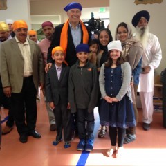 Gov. Jay Inslee visits with Spokane's Sikh community/Elizabeth Backstrom - SpokaneFAVS