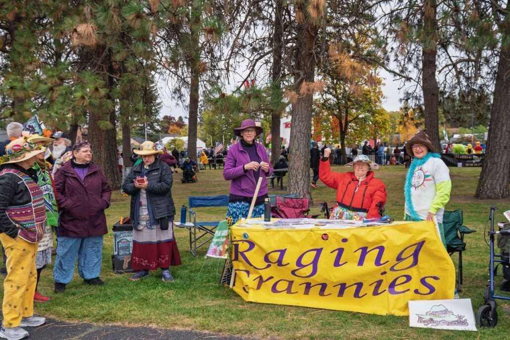 Washington sees massive turnout for 'No Kings' protests in Spokane, Seattle 3 no kings