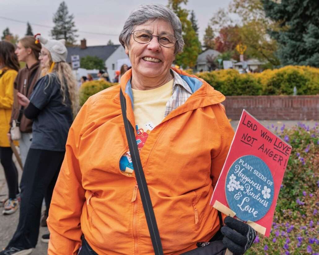 Washington sees massive turnout for 'No Kings' protests in Spokane, Seattle 2 no kings
